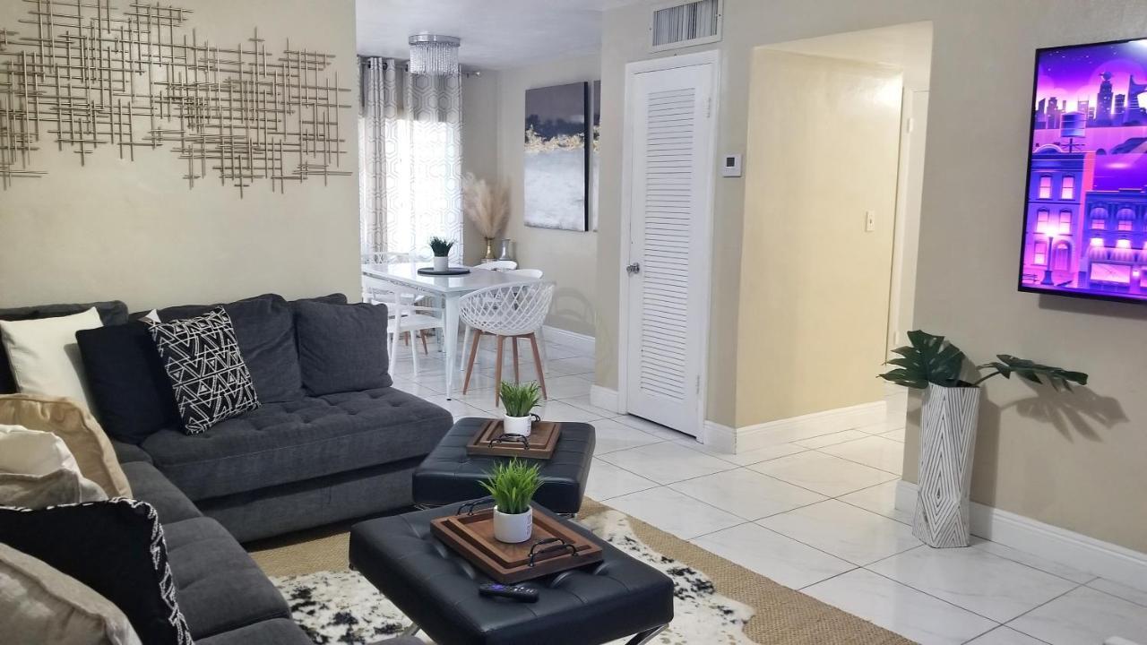 Glam 2 Bedroom Apartment Close To Nsu In Cooper City Экстерьер фото